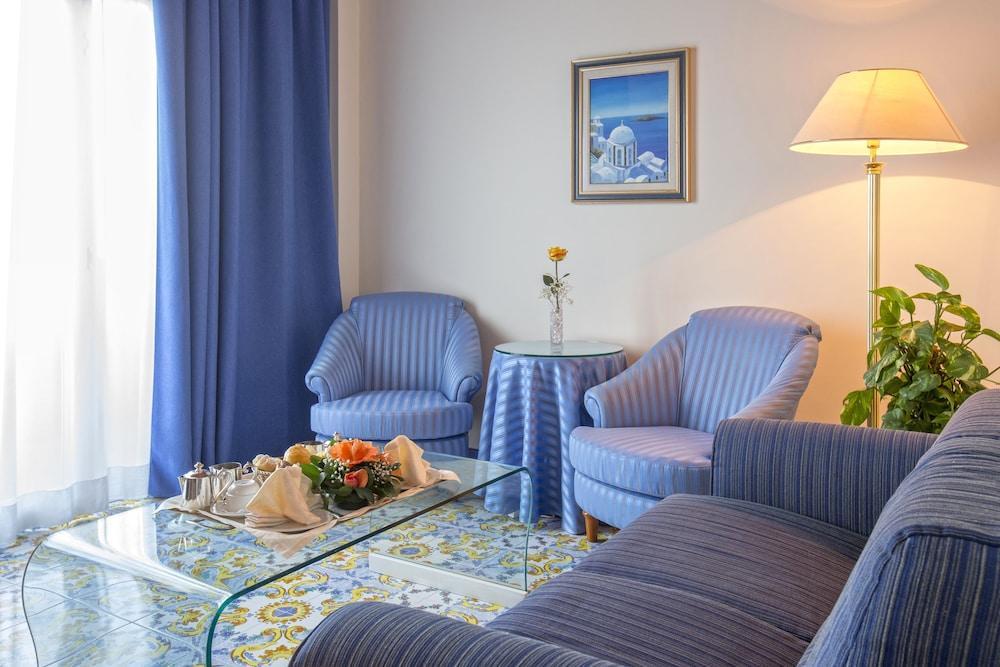 Hotel Del Golfo بروكيو المظهر الخارجي الصورة