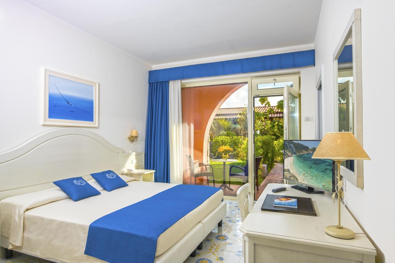Hotel Del Golfo بروكيو المظهر الخارجي الصورة