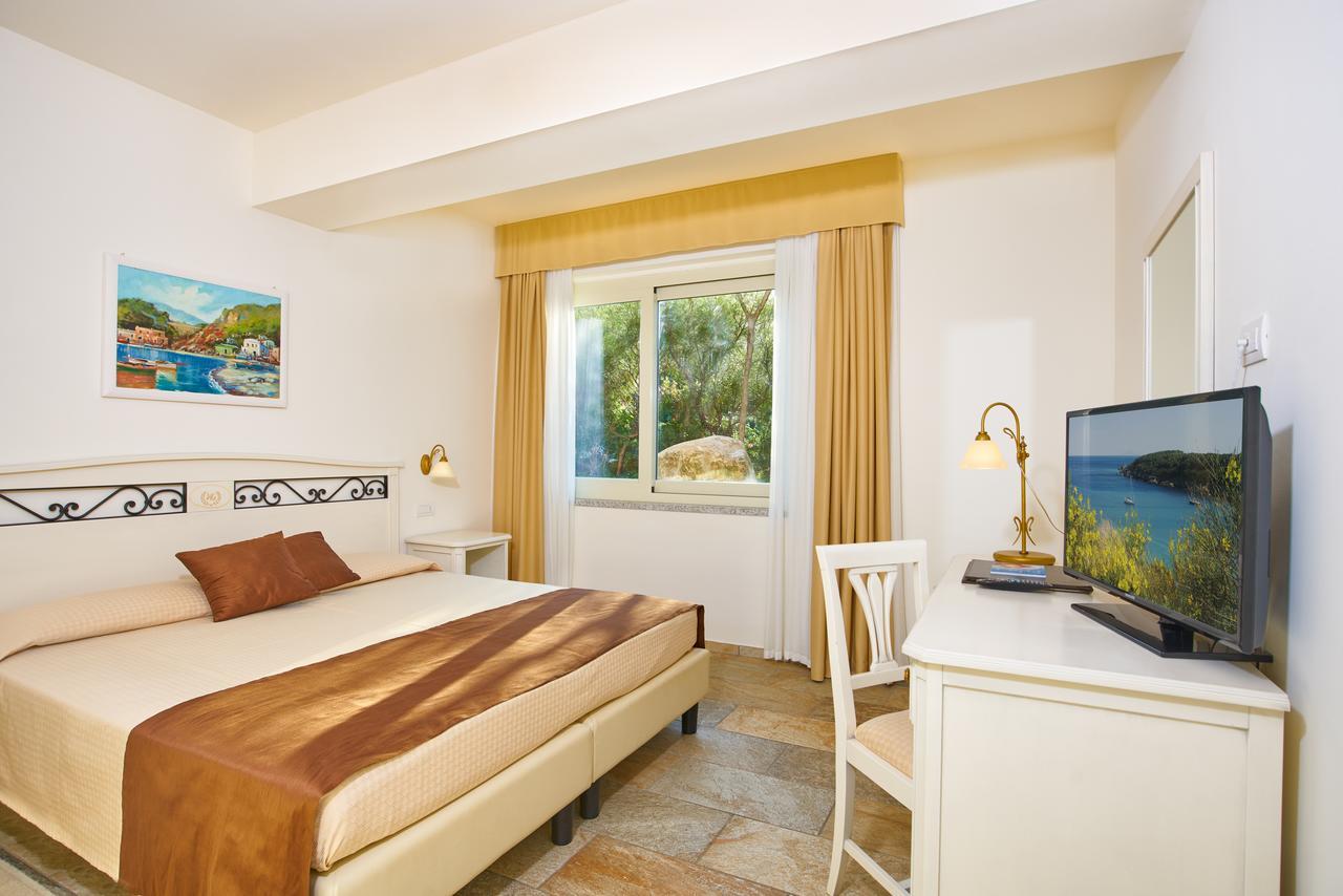 Hotel Del Golfo بروكيو المظهر الخارجي الصورة
