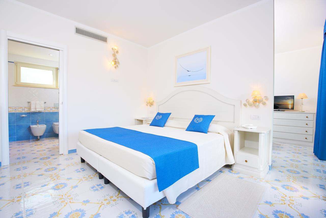 Hotel Del Golfo بروكيو المظهر الخارجي الصورة