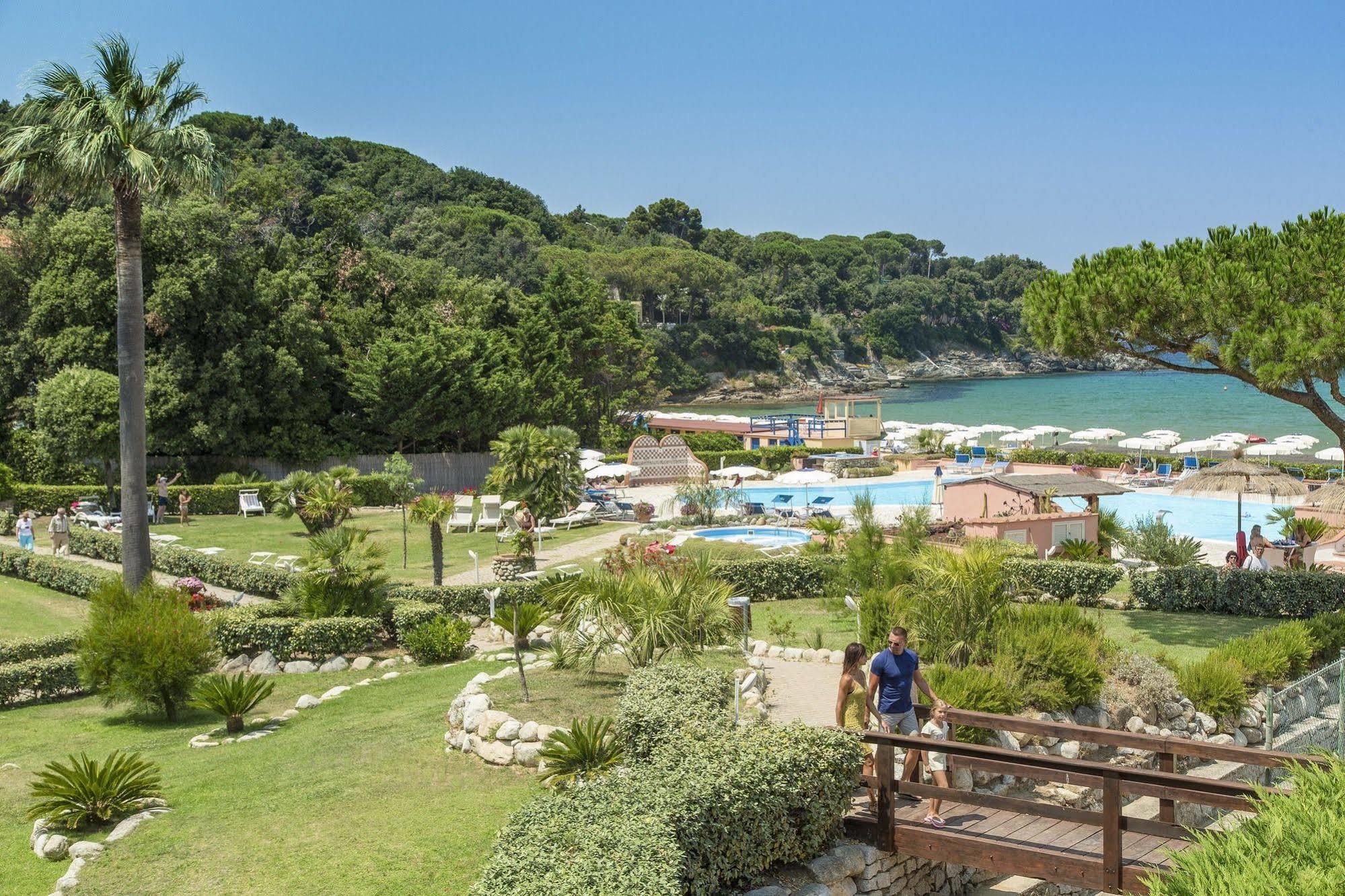 Hotel Del Golfo بروكيو المظهر الخارجي الصورة