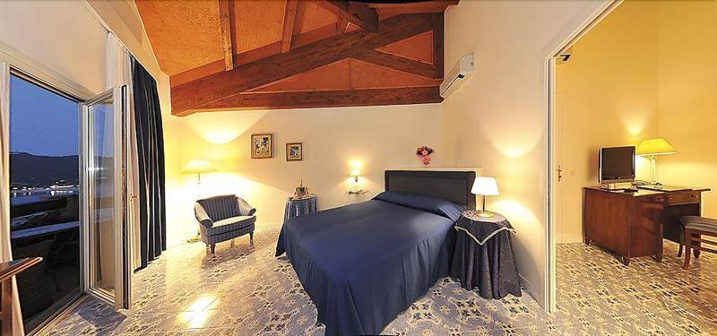 Hotel Del Golfo بروكيو المظهر الخارجي الصورة